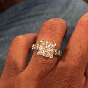 2 carat cubic zirconia